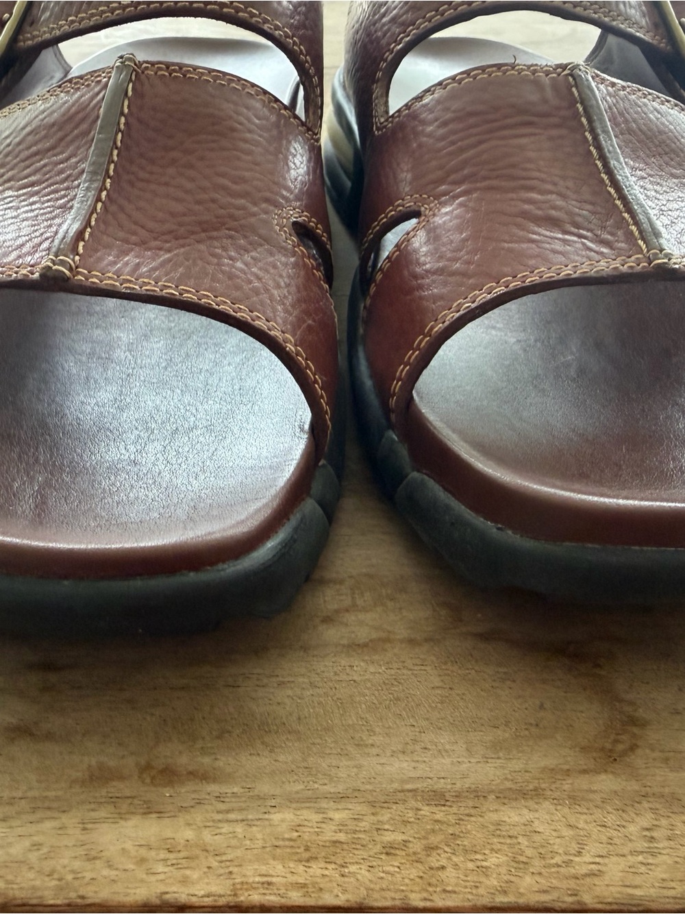 Cole Haan Men’s Brown Leather Buckle Slide Sandals with Brass Accent NEW Sz 10 - Picture 7 of 7